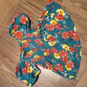 Torrid Ladies Floral Blouse,  Size M/L,  Torrid Summer Floral Top and Blouse